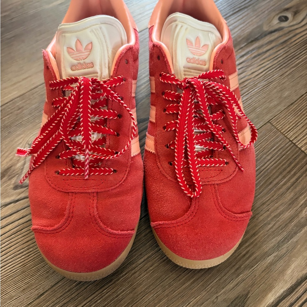 adidas Originals Gazelle sneakers in red and pink - Picture 8 of 11